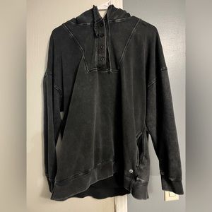 Medium Mono B Sweatshirt with Pockets